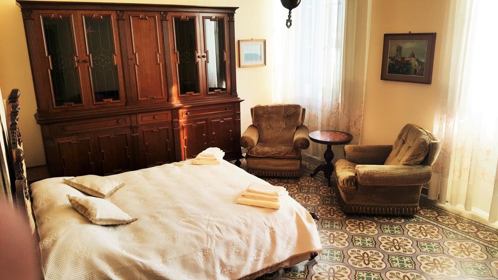 Fiore Di Loto Hotell Capannori Exteriör bild