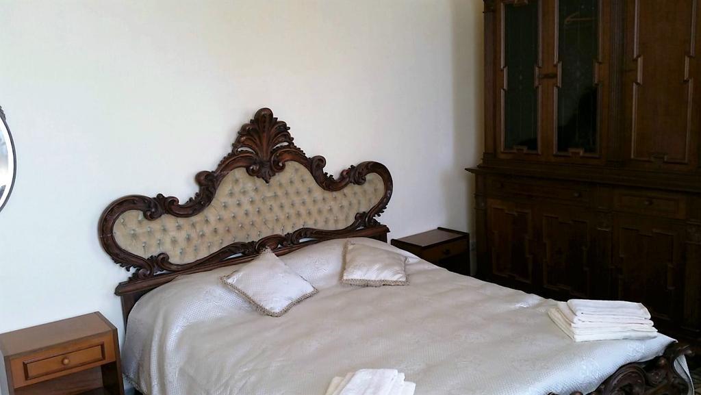 Fiore Di Loto Hotell Capannori Exteriör bild